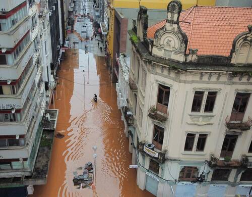 Brasil bajo el agua, ya van más de 50 muertos por las lluvias. Fuente: AP