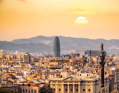 ¿En qué año se eliminarán los pisos turísticos en Barcelona? Fuente: Pexels.